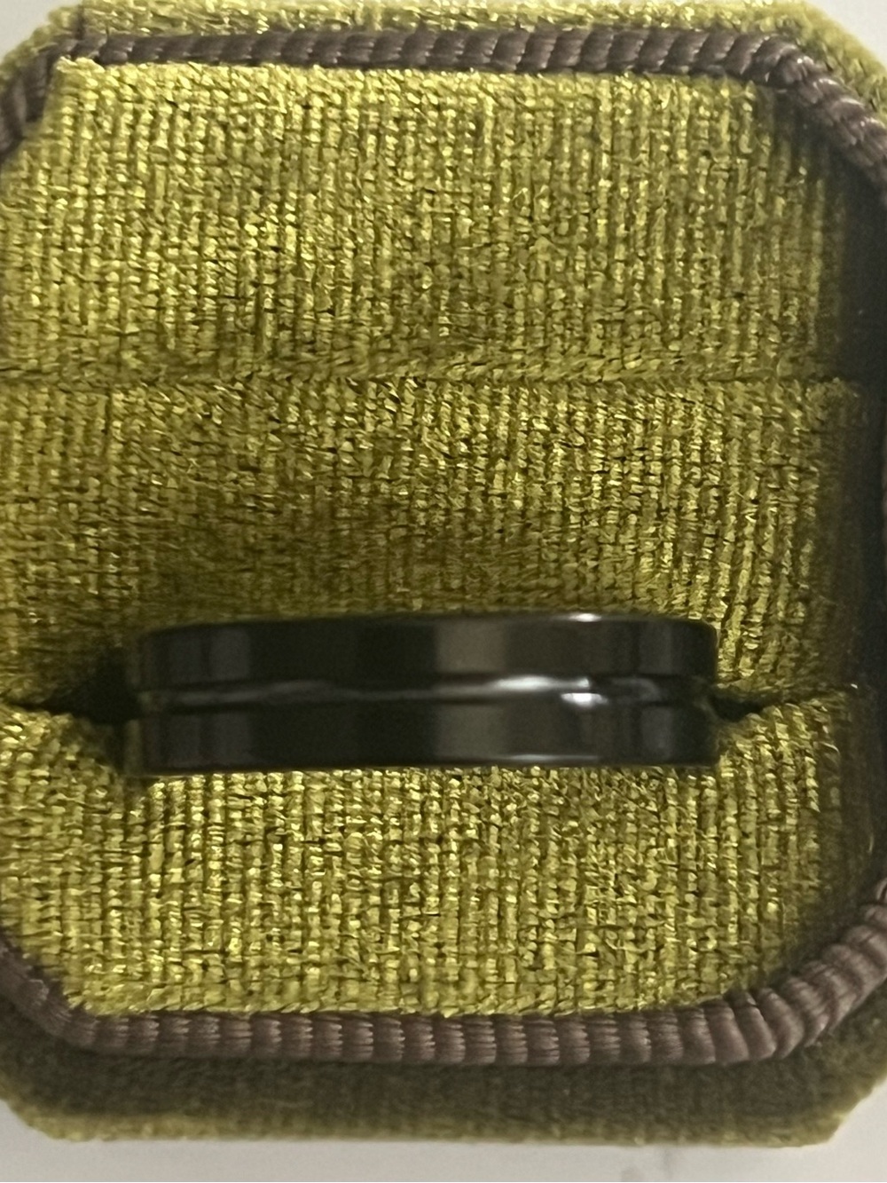 Black Men's Polished Titanium Steel Black Comfort-Fit 6mm Band Size 11